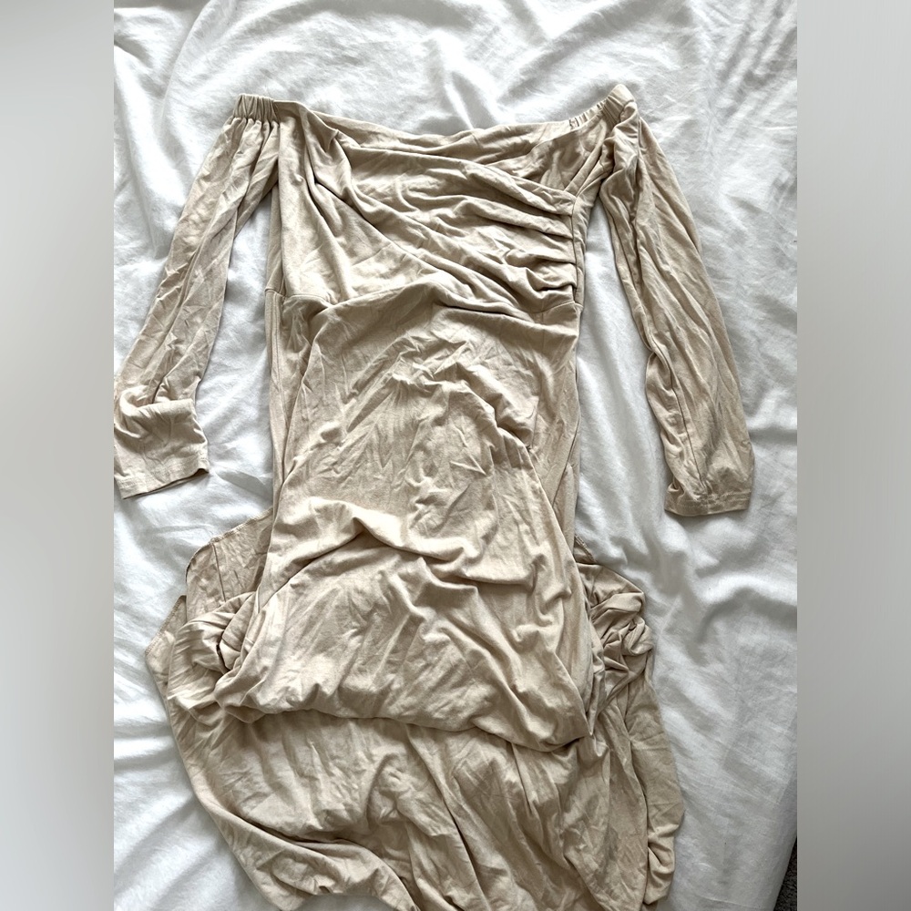 Beige maternity dress for photo shoot size M